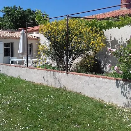 Charme De L'ancien A 6km De Bretignolles Sur Casa de Férias *